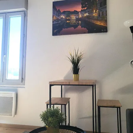 Apartment Achille - Palais De Justice - 2min Metro *